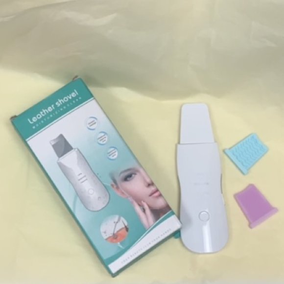 Face Massager NIB - Picture 2 of 3